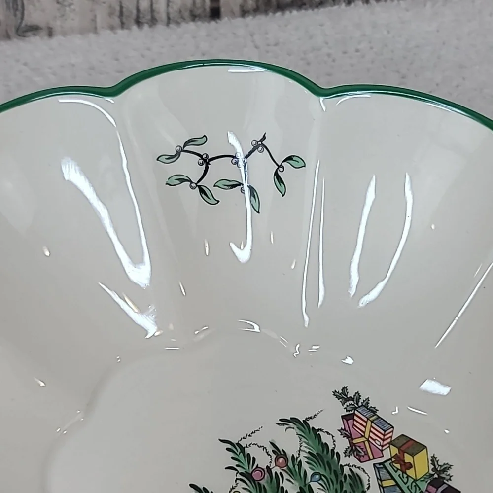Spode Christmas Tree Mint Vintage Collector Medium Scallop/Fluted Oval Platter